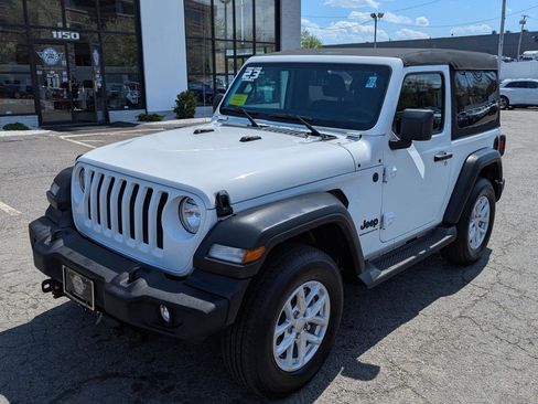 Used 2023 Jeep Wrangler Sport AWD/4WD image 2