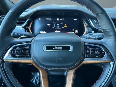 Used 2023 Jeep Grand Cherokee Summit image 15