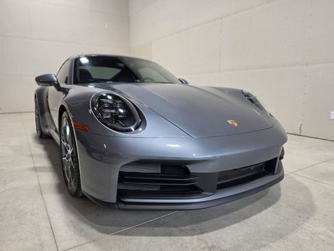 Used 2025 Porsche 911 Carrera T RWD image 2