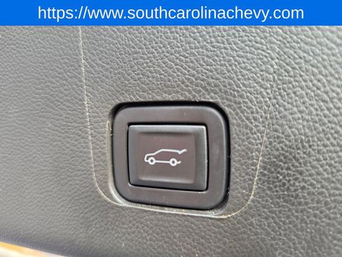 Certified 2023 Chevrolet Traverse LT image 32