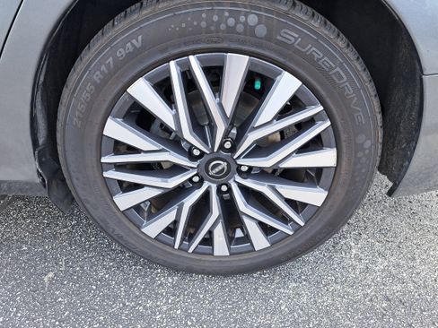 Used 2023 Nissan Altima 2.5 SV image 9