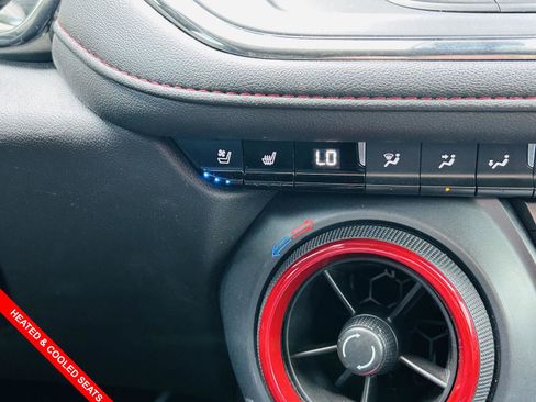 Used 2024 Chevrolet Blazer RS w/ Enhanced Convenience Package FWD image 7