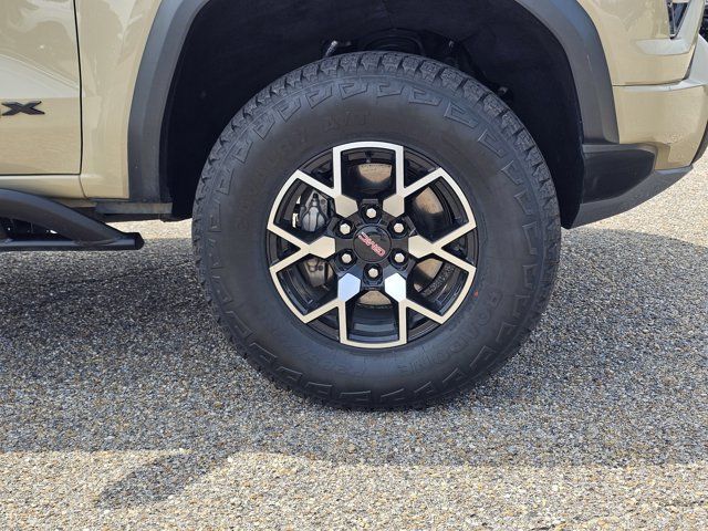 Used 2023 GMC Canyon AT4X AWD/4WD image 14