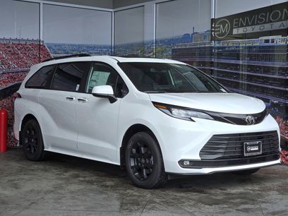 New 2026 Toyota Sienna XLE Woodland Edition