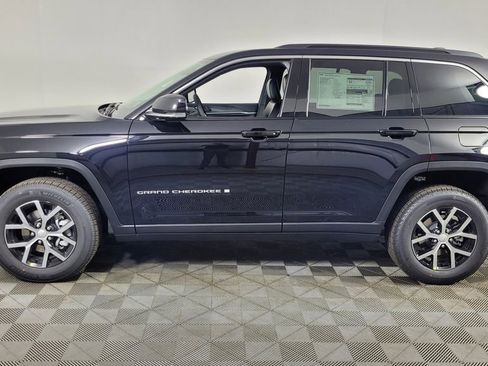 New 2025 Jeep Grand Cherokee Limited image 4