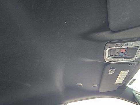Used 2024 RAM 1500 Laramie AWD/4WD image 6