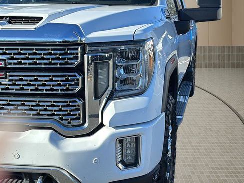 Used 2020 GMC Sierra 2500 Denali w/ Denali Ultimate Package image 10