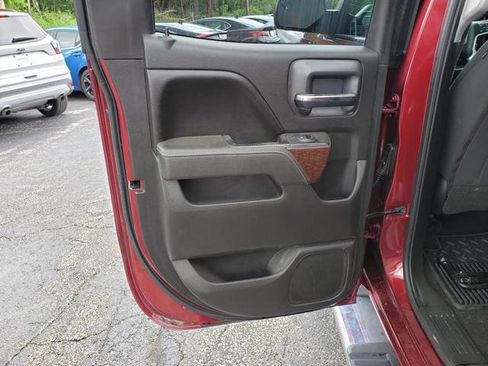 Used 2017 GMC Sierra 1500 SLE w/ SLE Value Package AWD/4WD image 14