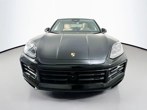 Certified 2026 Porsche Cayenne Coupe AWD/4WD image 6