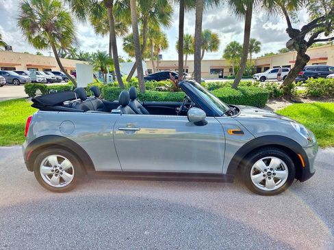 Used 2019 MINI Cooper Convertible FWD image 12