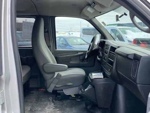 Used 2012 GMC Savana 3500 LS w/ Power Package image 12