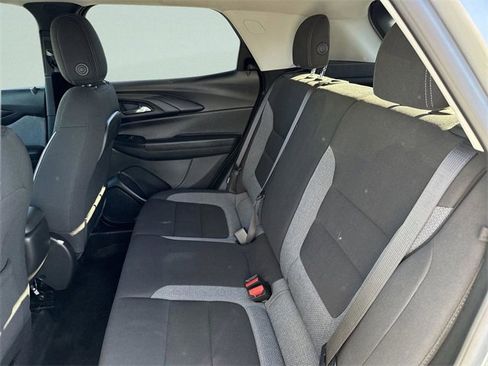 Used 2024 Chevrolet TrailBlazer LT w/ LT Cold Weather Package image 31