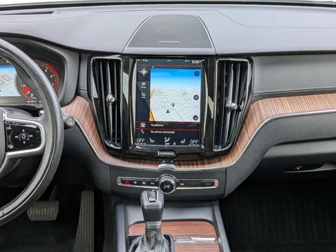 Used 2019 Volvo XC60 T5 Inscription w/ Protection Package Premier image 16