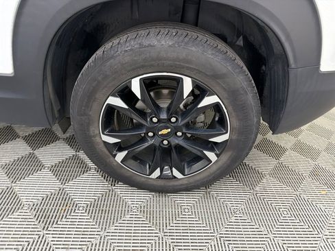 Used 2021 Chevrolet TrailBlazer LT w/ Convenience Package FWD image 20