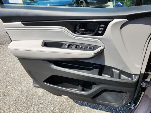 Used 2024 Honda Odyssey Touring image 23