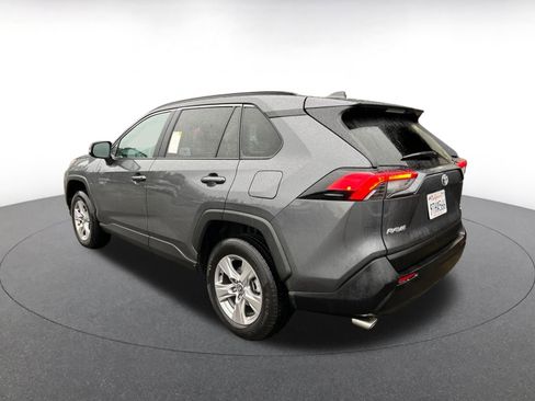 Used 2025 Toyota RAV4 XLE image 5