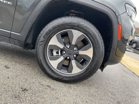 Certified 2024 Jeep Grand Cherokee Limited 4xe AWD/4WD image 11