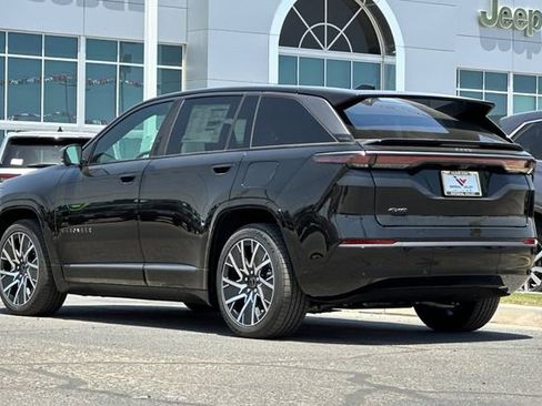 New 2025 Jeep Wagoneer S Limited AWD/4WD image 11