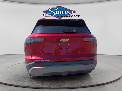 New 2026 Chevrolet Equinox LT w/ Convenience Package II AWD/4WD image 4