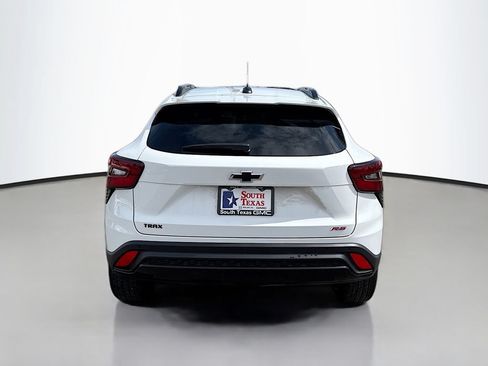 Used 2026 Chevrolet Trax RS w/ Driver Confidence Package FWD image 6