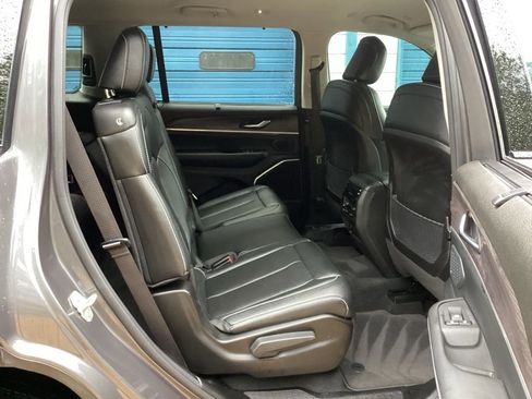 Used 2024 Jeep Grand Cherokee L Limited w/ Luxury Tech Group II AWD/4WD image 38