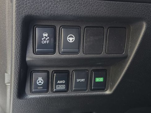 Used 2022 Nissan Rogue Sport SL AWD/4WD image 22