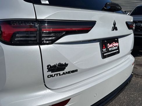 New 2026 Mitsubishi Outlander LE FWD image 47