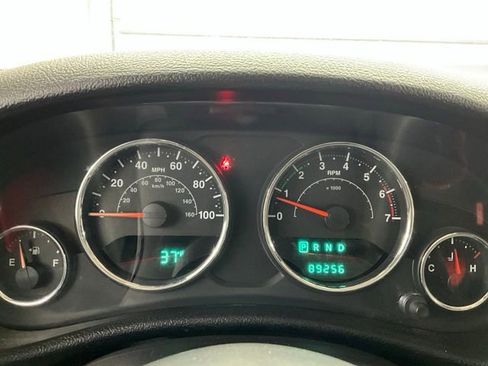 Used 2011 Jeep Wrangler Unlimited Sport image 9