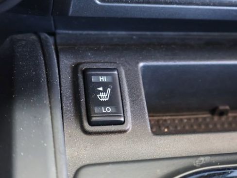 Used 2019 Nissan Titan SV w/ SV Convenience Package AWD/4WD image 28