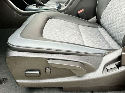 Used 2022 Chevrolet Colorado Z71 image 19