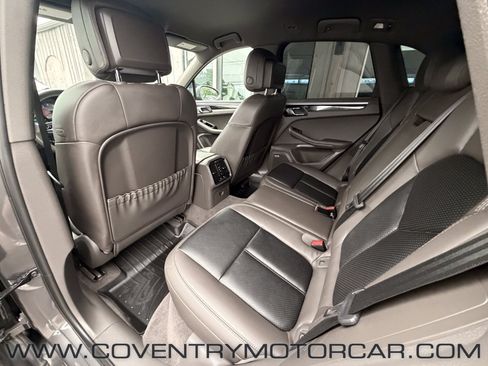 Used 2018 Porsche Macan S AWD/4WD image 33