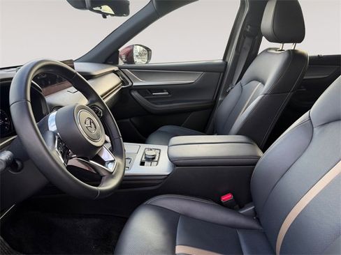 Used 2025 MAZDA CX-90 3.3 Turbo w/ Premium Plus Pkg image 9