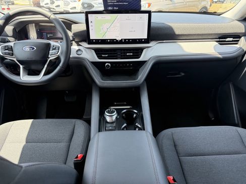 Certified 2025 Ford Explorer Active RWD image 12