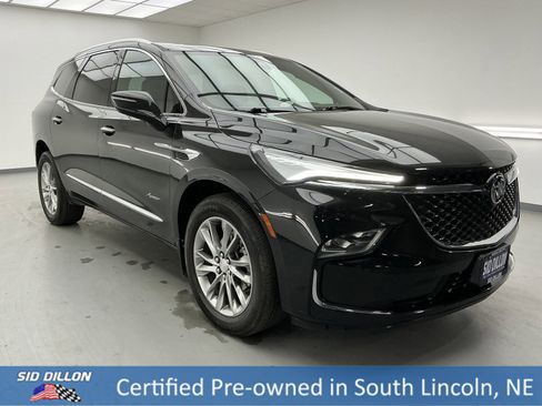 Used 2022 Buick Enclave Avenir w/ Avenir Technology Package image 3