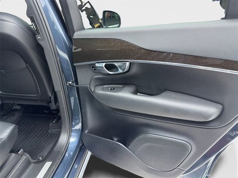 Used 2018 Volvo XC90 T5 Momentum w/ Convenience Package image 48