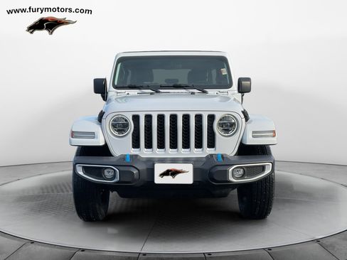 Used 2022 Jeep Wrangler Unlimited Sahara w/ Cold Weather Group image 8