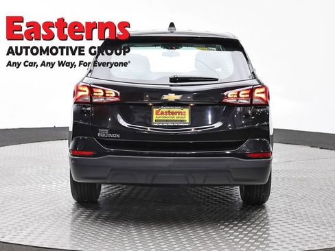 Used 2024 Chevrolet Equinox LS w/ Driver Confidence II Package FWD image 6