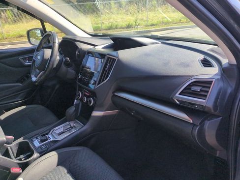 Used 2020 Subaru Forester Premium image 40