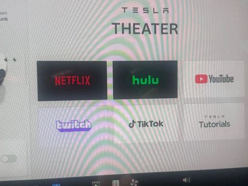 Used 2023 Tesla Model 3 Standard Range image 20