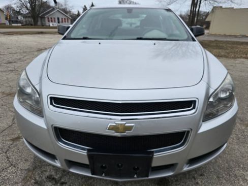 Used 2011 Chevrolet Malibu LS FWD image 2