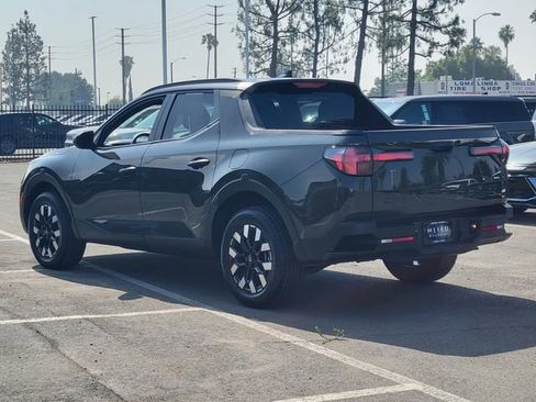 Used 2025 Hyundai Santa Cruz SEL AWD/4WD image 3