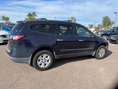 Used 2015 Chevrolet Traverse LS image 5