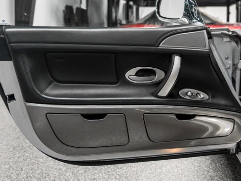 Used 2001 BMW Z8 image 28