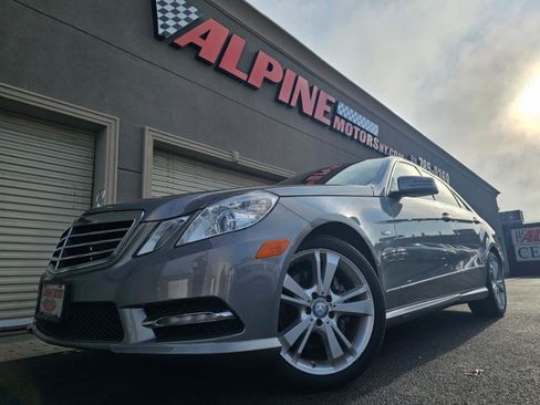 Used 2012 Mercedes-Benz E 350 4MATIC Sedan image 33