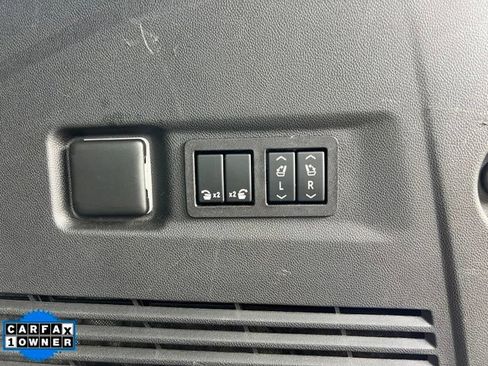 Used 2023 Chevrolet Suburban RST w/ Luxury Package AWD/4WD image 11