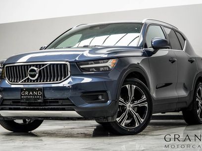 Used 2021 Volvo XC40 T5 Inscription w/ Climate Package