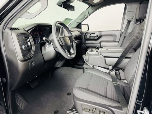 Used 2022 Chevrolet Silverado 1500 Custom RWD image 5