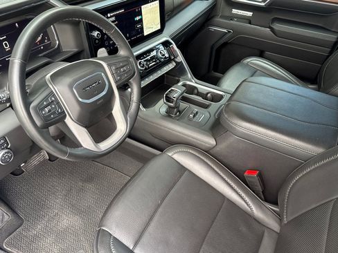 Used 2025 GMC Sierra 1500 Denali AWD/4WD image 9