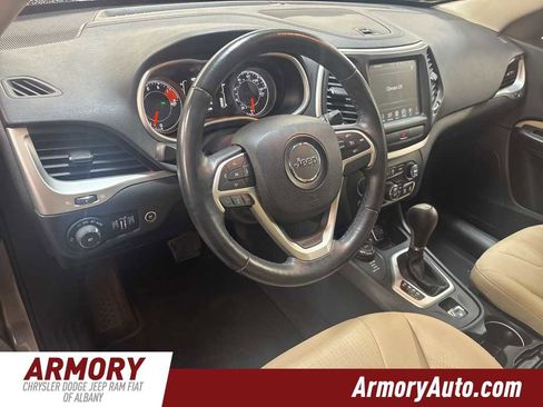 Used 2016 Jeep Cherokee Latitude w/ Comfort/Convenience Group image 9