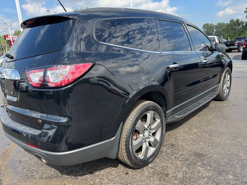 Used 2017 Chevrolet Traverse LT w/ Graphite Special Edition FWD image 11